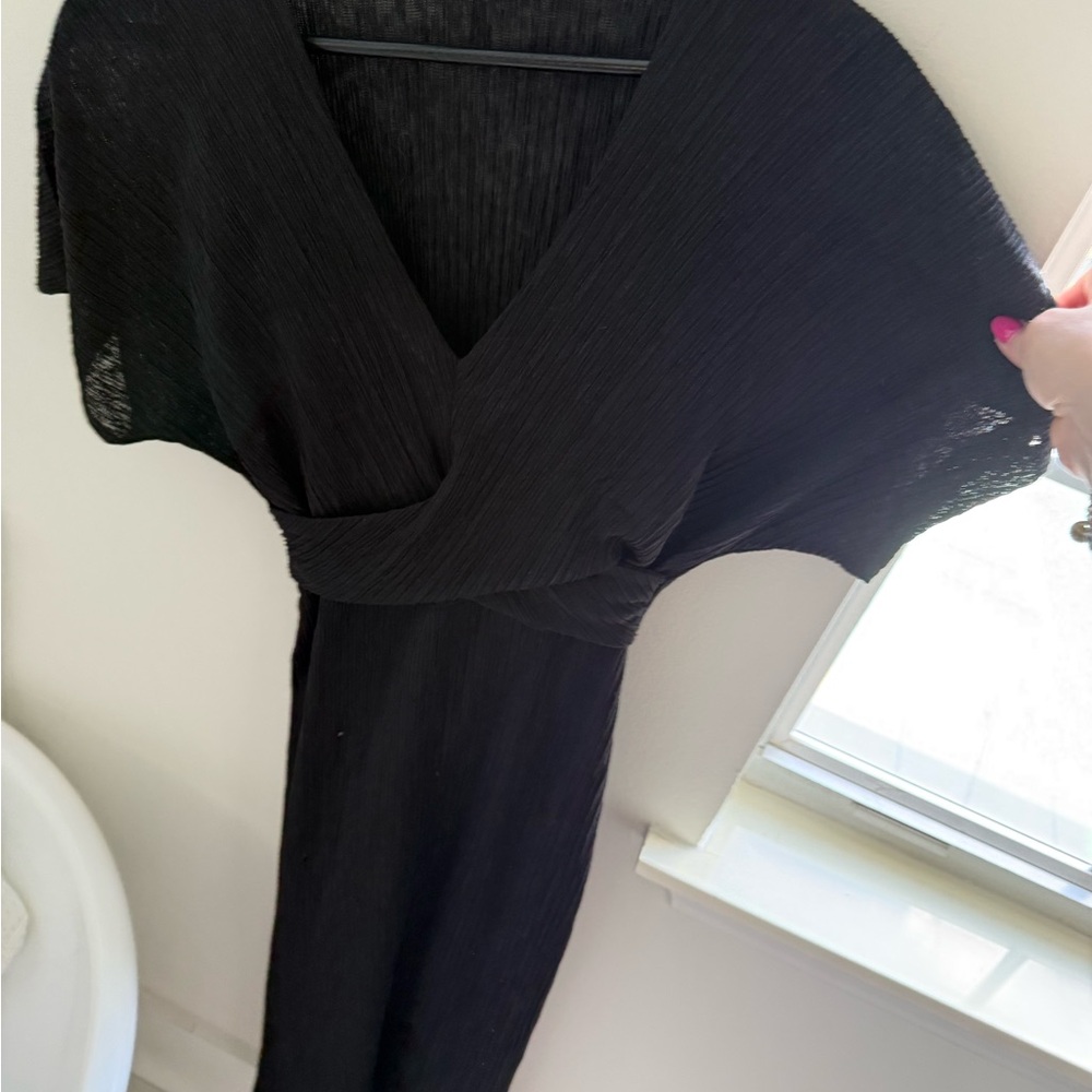 All in Favor Black Textured V-Neck Maxi Dress